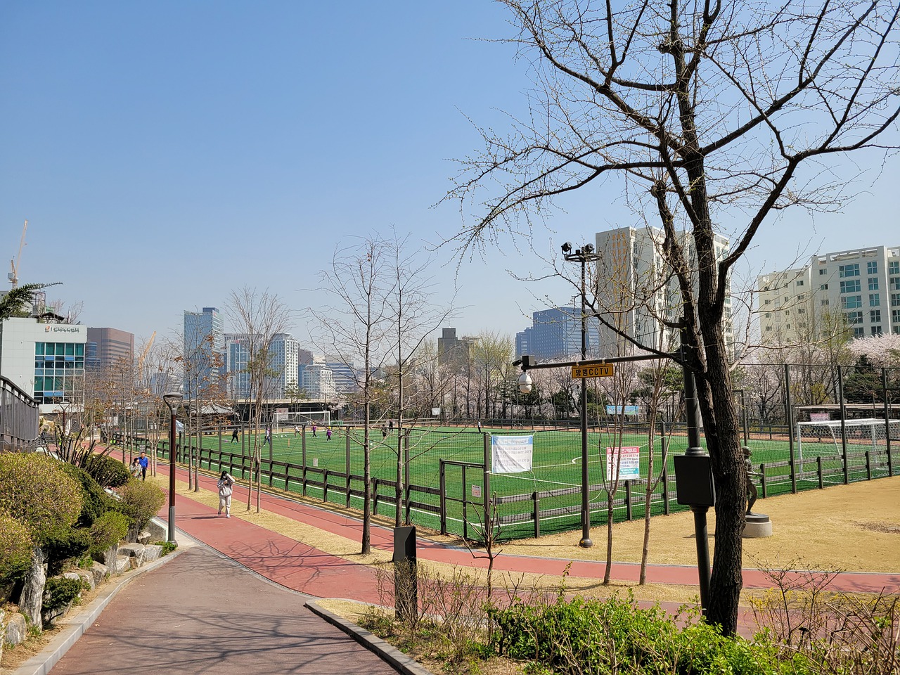 球队摆脱当 球队摆脱当